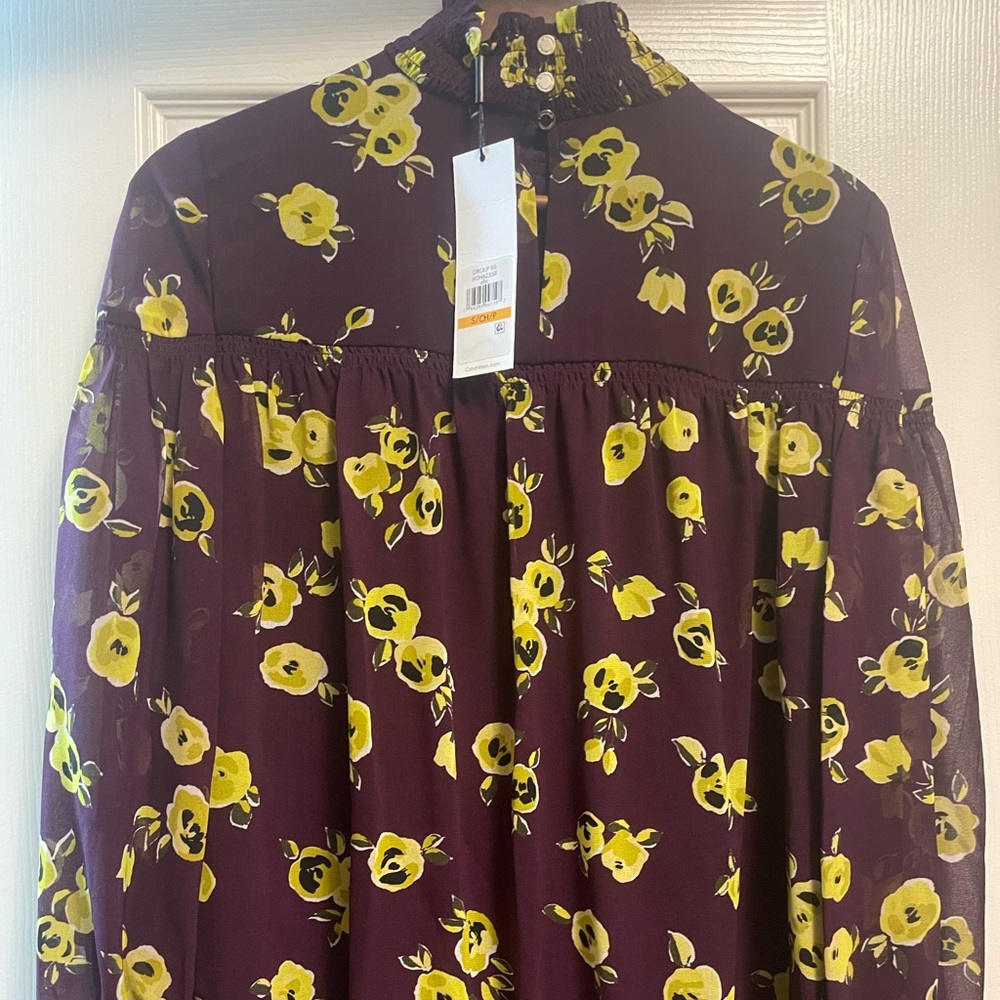 CALVIN KLEIN
Women's Floral Mock Neck Blouse size S NWT